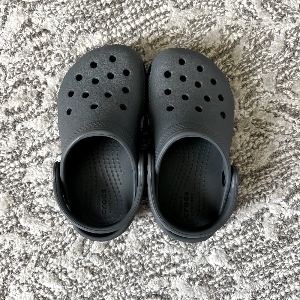 Gray Crocs Size C8